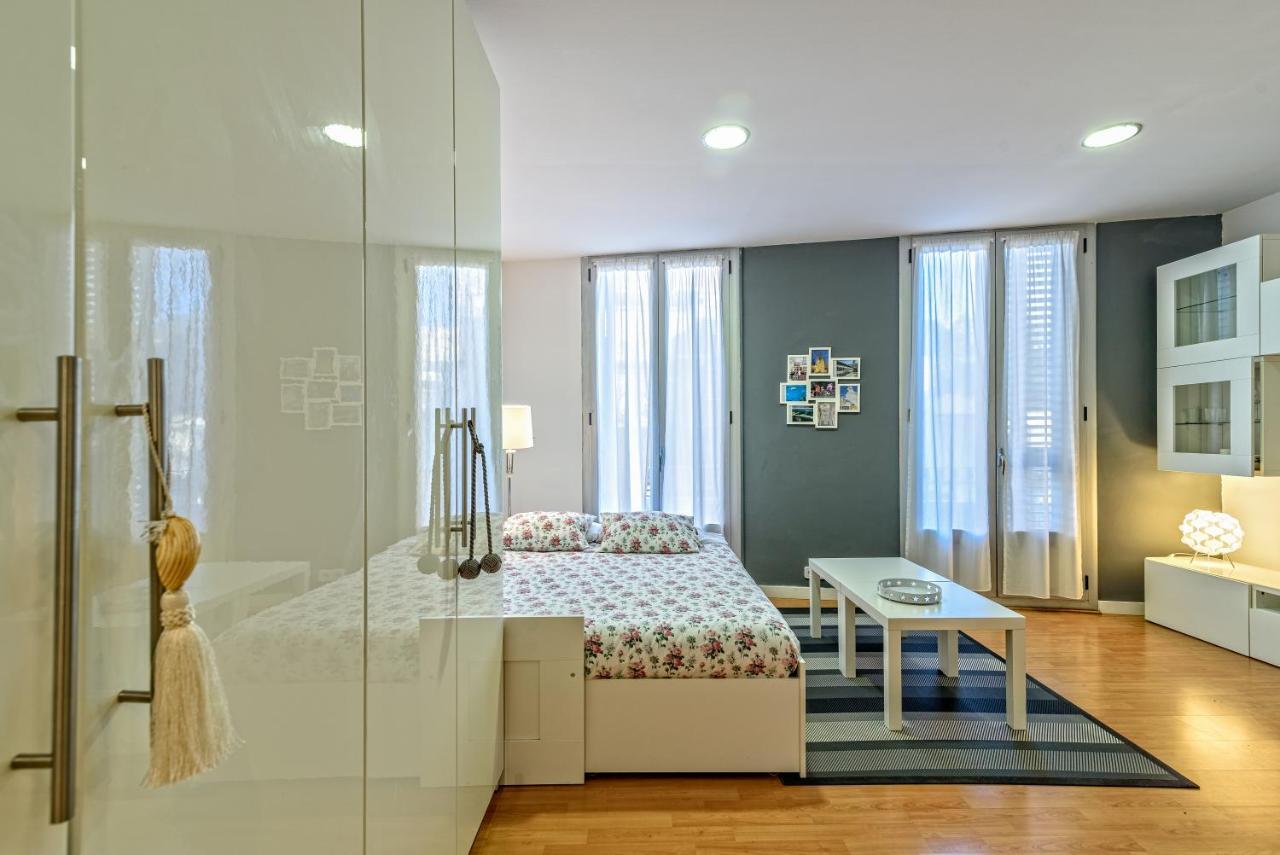 Апартаменты Loft En Badalona Centro Экстерьер фото