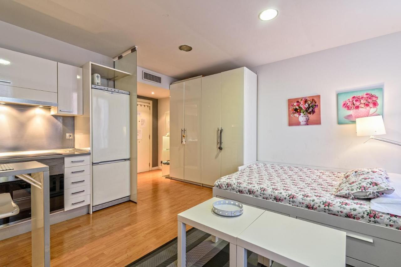 Апартаменты Loft En Badalona Centro Экстерьер фото